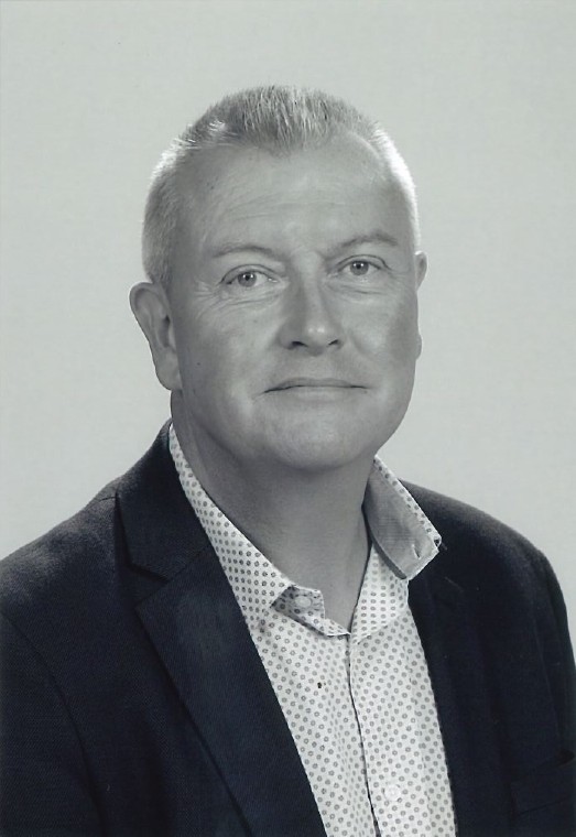 Eric Peron directeur ensemble scolaire kerustum