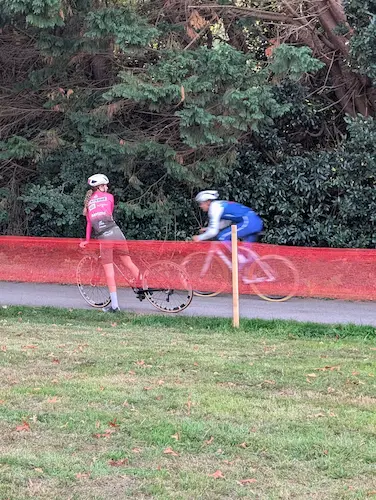 cyclo-cross kerustum